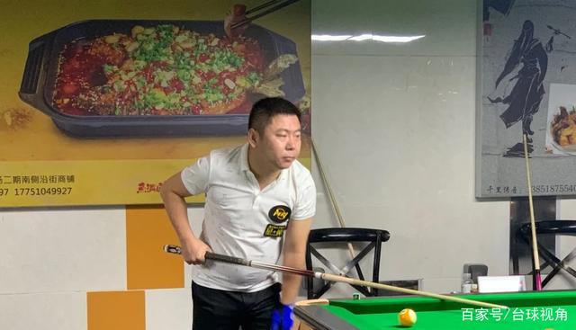 球迷们纷纷 球迷们纷纷