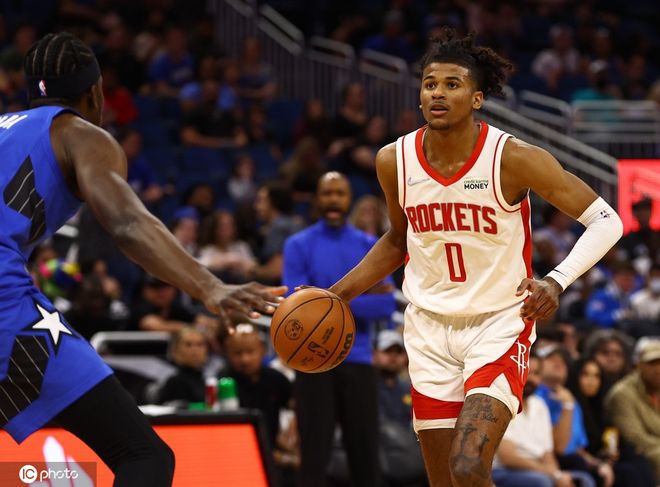 球迷们关注 球迷们关注